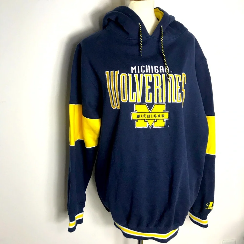 Michigan Wolverines Embroidered Navy Sweatshirt - Picture 2 of 6